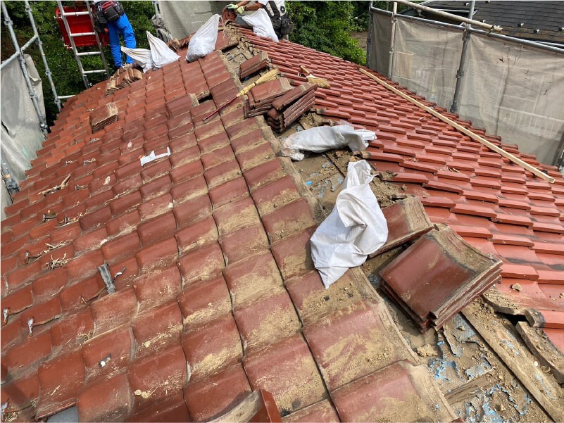 横須賀市の屋根修理の棟の解体