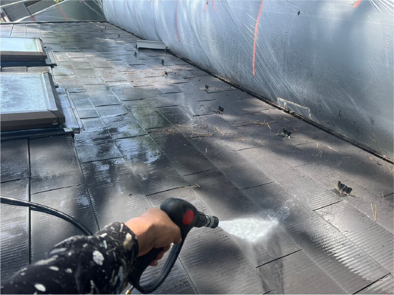茅ヶ崎市の屋根塗装の高圧洗浄