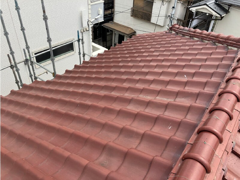 板橋区の屋根葺き替え工事の施工前の様子