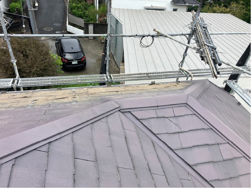 藤沢市の屋根リフォームの施工前の様子