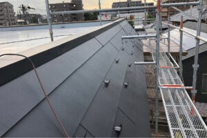 足立区の屋根の葺き替え工事の施工事例