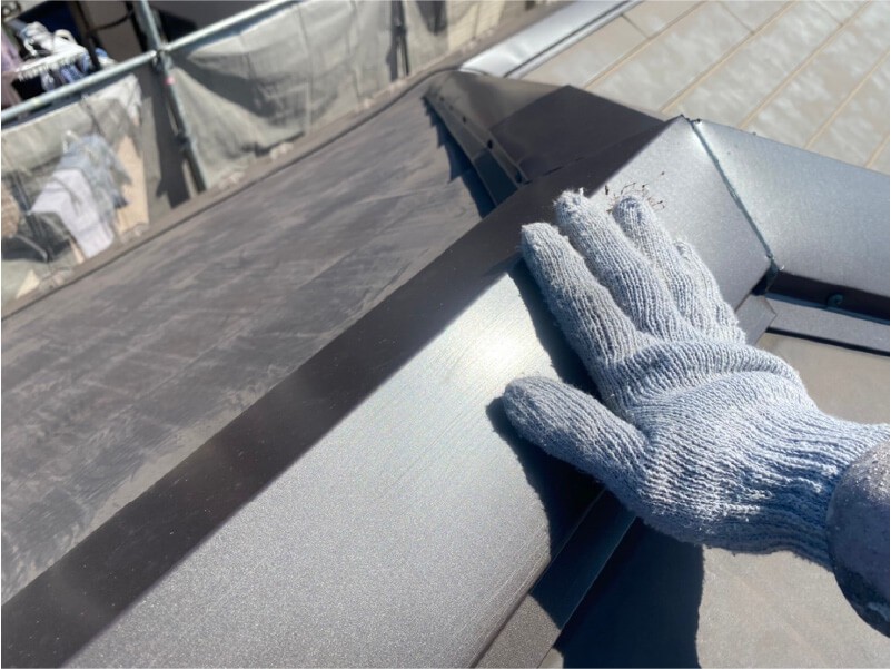 八千代市の屋根塗装のケレン作業