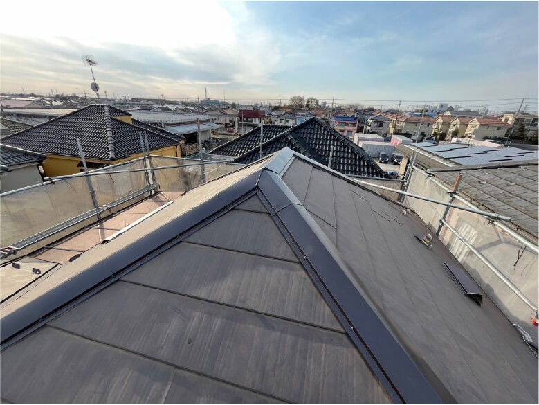 八千代市の屋根塗装の棟板金の交換