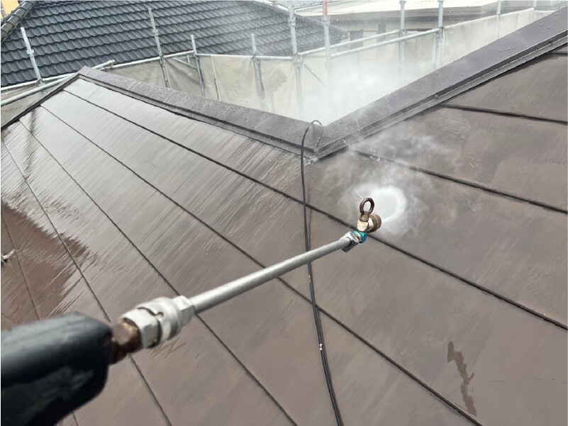 八千代市の屋根塗装の高圧洗浄